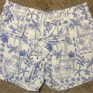 St. John's Bay Blue and White Tropical Print Women Shorts